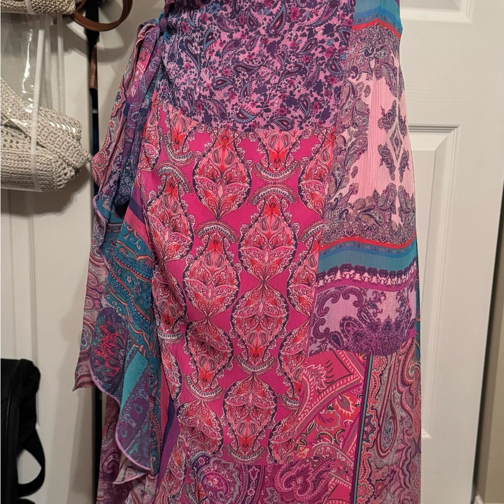 NWT Gianni Binix DANNIJO Isabella Printed Sleeveless Ruffle Crinkle Chiffon - Picture 9 of 9